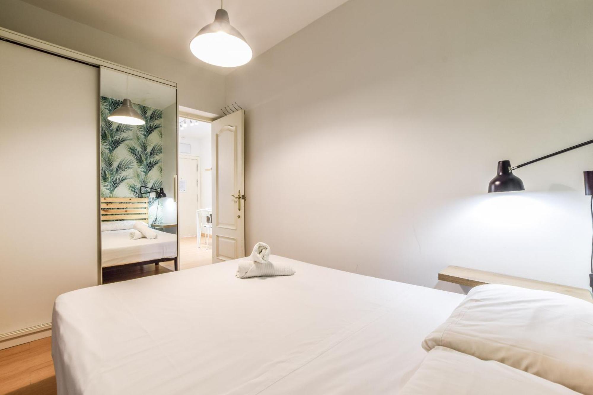 Acogedor Piso Madrid Centro Alquiler Temporal Apartment Ngoại thất bức ảnh